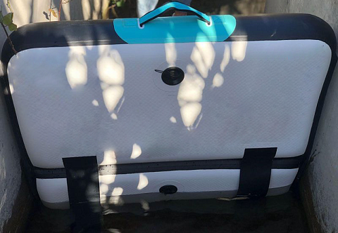 Надувной мобильный барьер от наводнения, потопа в доме (минидамба)