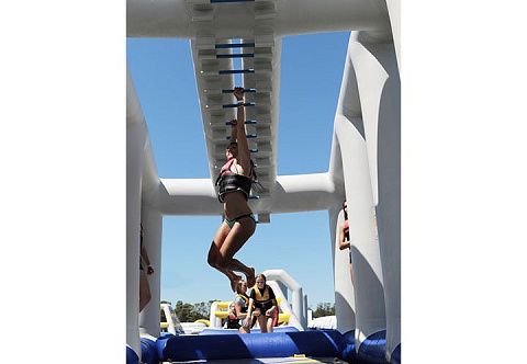 &quot;ДОРОГА В ДЖУНГЛИ&quot; - элемент для надувного аквапарка