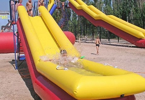 Детская надувная водная горка с бассейном