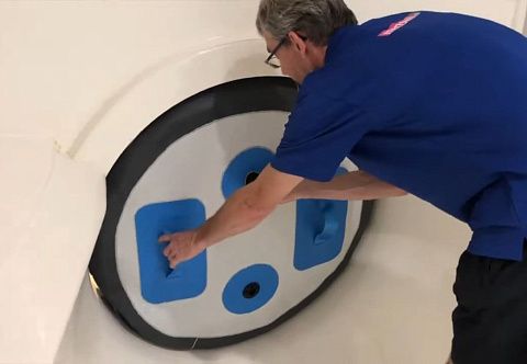 Надувная заглушка для труб бассейнов и аквапарков