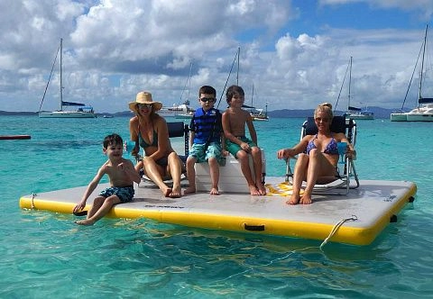 Надувная плавающая платформа «ТОП ГАН» для активного отдыха на воде