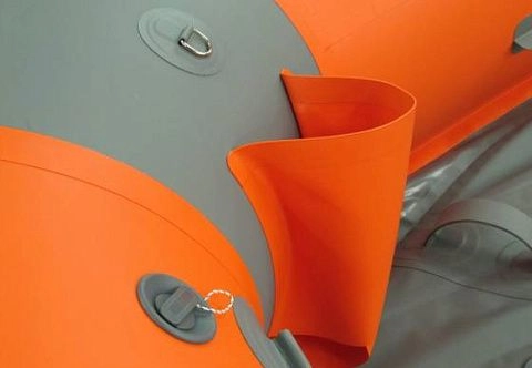 Карман для крепления спасконца 