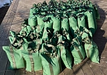 Фотография "СЭНДБЕГ ЛАЙТ" - сумка-утяжелитель насыпного типа любых размеров, барьер противопаводковый для защиты от наводнений, потопов, паводков из ткань БРЕЗЕНТ ТаймТриал