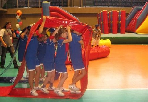 «Движущийся квадрат» или «гусеница» MAXI для праздников