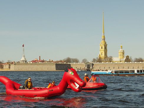 &quot;ДРАКОН-700&quot; - надувная моторная лодка моторафт-аттракцион из ПВХ с надувным дном НДНД