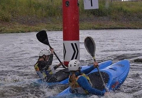 Подвесной надувной буй  «Цилиндр» для трассы для проведения соревнований (гребного слалома, рафтинга)