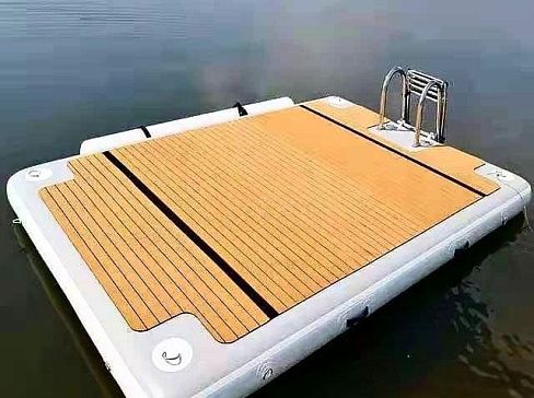Надувная платформа AirDeck для активного отдыха на воде