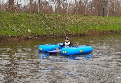 Надувная предстартовая площадка для соревнований по гребному слалому