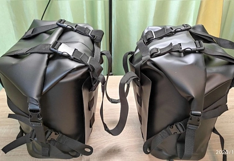 Боковые мотосумки 19 л