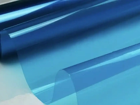 Полиуретановая пленка ТПУ 0.7 мм цветная (красная, синяя) для бронирования, усиления