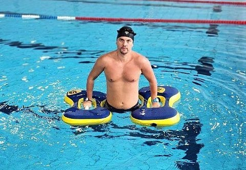 Надувной тренажер для бассейна 