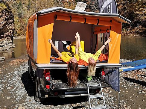 Надувная автомобильная палатка для пикапа
