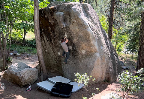 &quot;КРЭШПАД&quot; - мобильный надувной страховочный мат из AirDeck Drop Stitch для альпинизма, скалолазанья