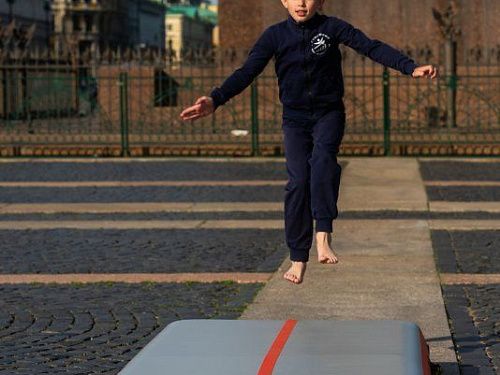 Спортивные изделия из ТПУ аирдека в центре Санкт-Петербурга
