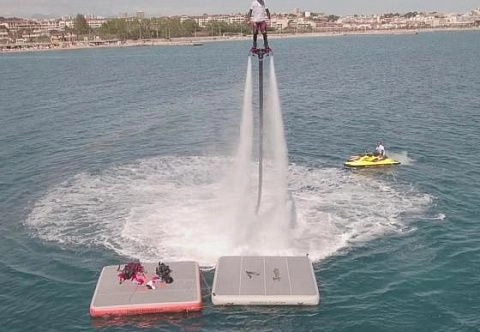 Надувная плавающая платформа «ТОП ГАН» для активного отдыха на воде