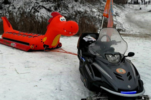 Зимний сезон для катания на бананах в самом разгаре