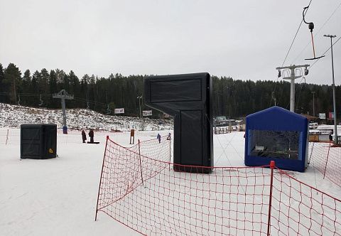 Мобильная надувная палатка для горнолыжных склонов
