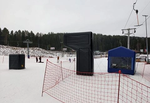 Мобильная надувная палатка для горнолыжных склонов