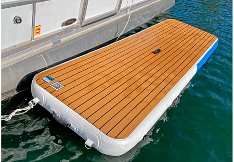 Надувной плот-платформа к яхте, катеру для отдыха