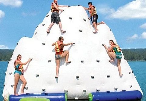 &quot;АЙСБЕРГ&quot; - надувной аттракцион для лазания